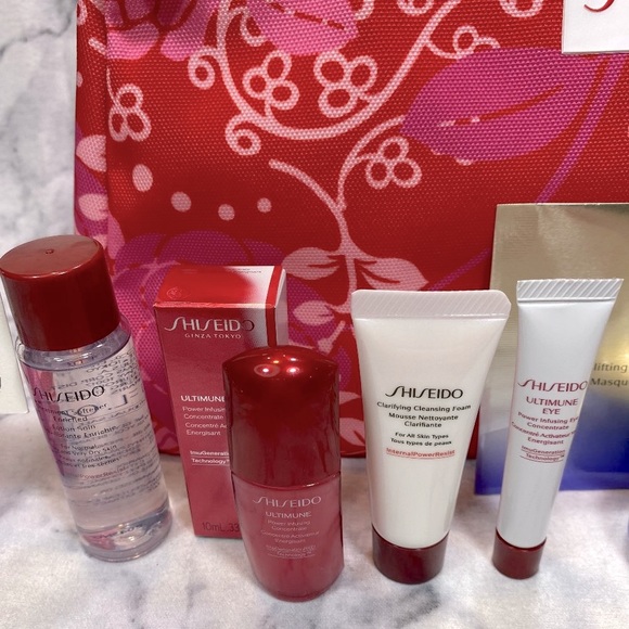Shiseido Red Floral Bag Beauty Gift Set - 6pc, Cleansing, Serum, Firming, Eye - Picture 3 of 15